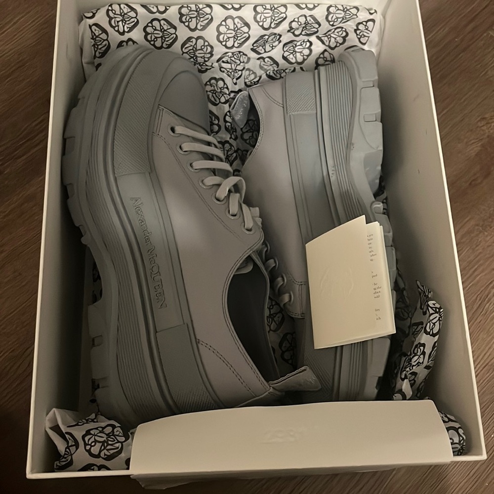 100% real Grey Alexander McQueen shoes